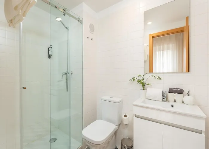 Charming 1-bedroom In 포르투