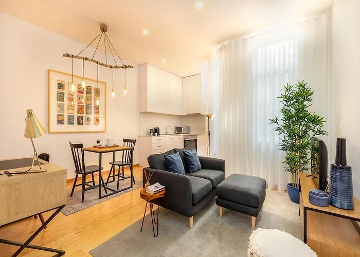 Charming 1-bedroom In 아파트