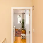 Apartment Charming 1-bedroom In Porto