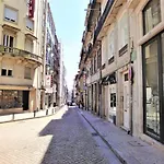 Charming 1-bedroom In Apartment