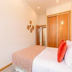 Charming 1-bedroom In * 波尔图