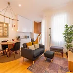Charming 1-bedroom In Apartment