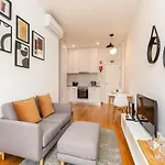 Apartment Charming 1-bedroom In *
