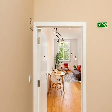 Charming 1-bedroom In Oporto