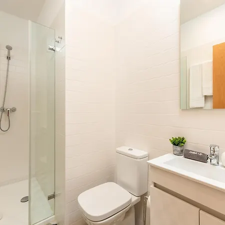 Charming 1-bedroom In شقة *