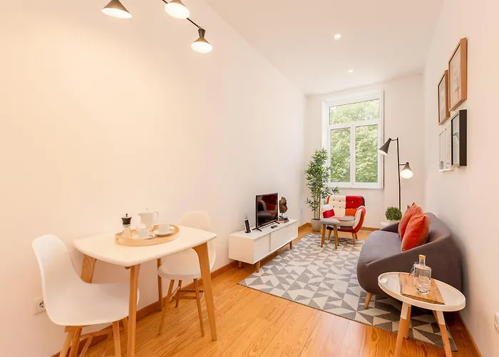 Charming 1-bedroom In Apartamento Porto