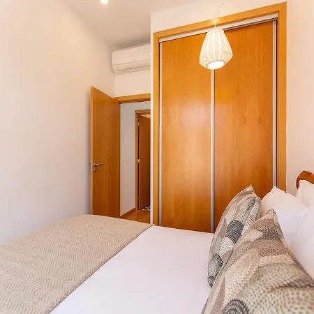 Charming 1-bedroom In * Porto