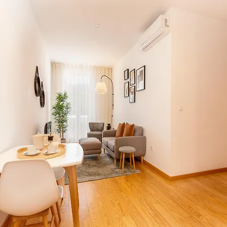 Apartment Charming 1-bedroom In *