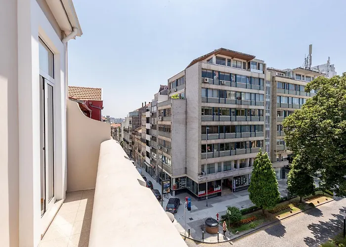 Charming 1-bedroom In *