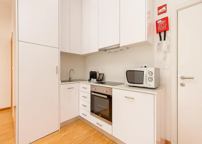 Charming 1-bedroom In Appartement *